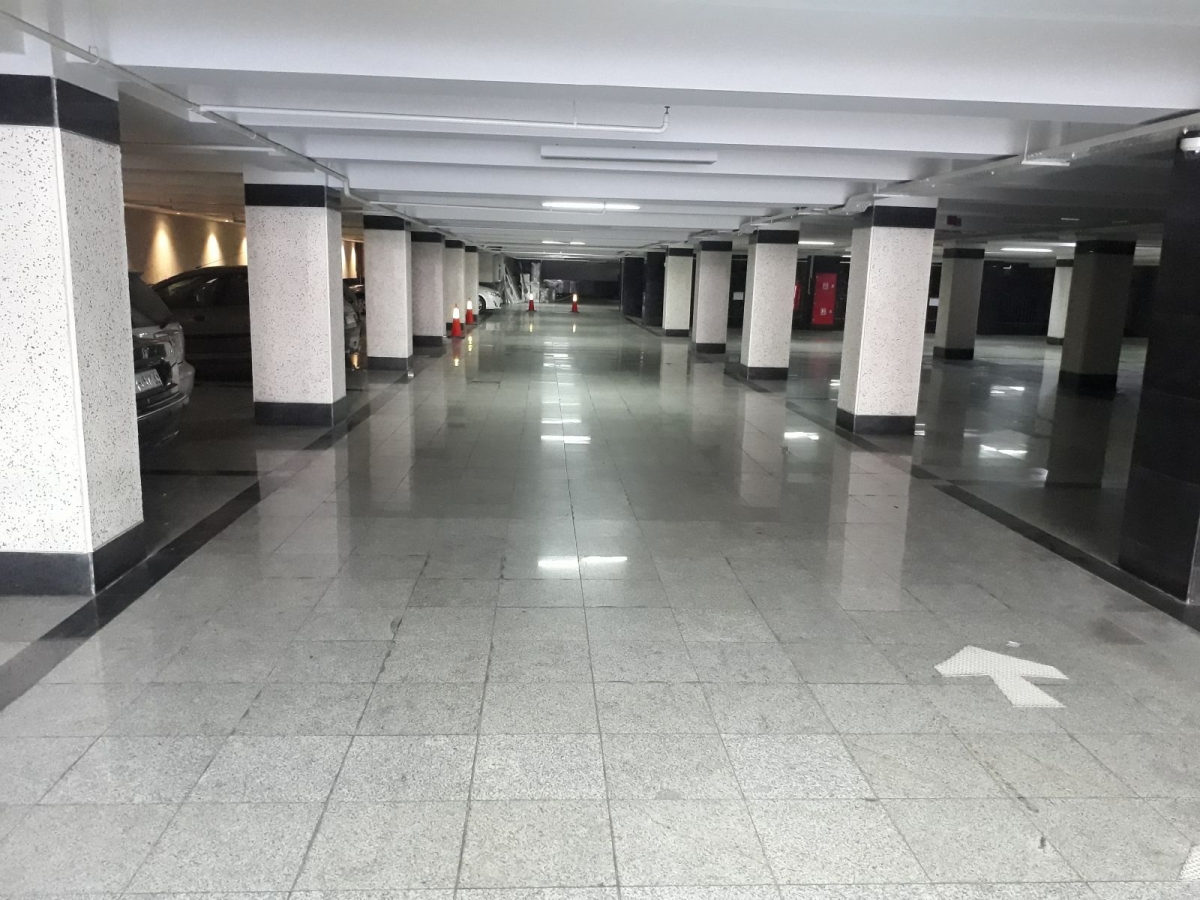 پارکینگ عمومی